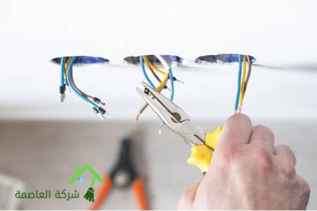 ارسل موضوعاً جديداً A-home-electrician-technician-in-Riyadh