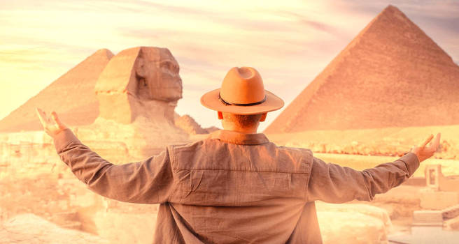 Giza Pyramids and Egyptian Museum tour